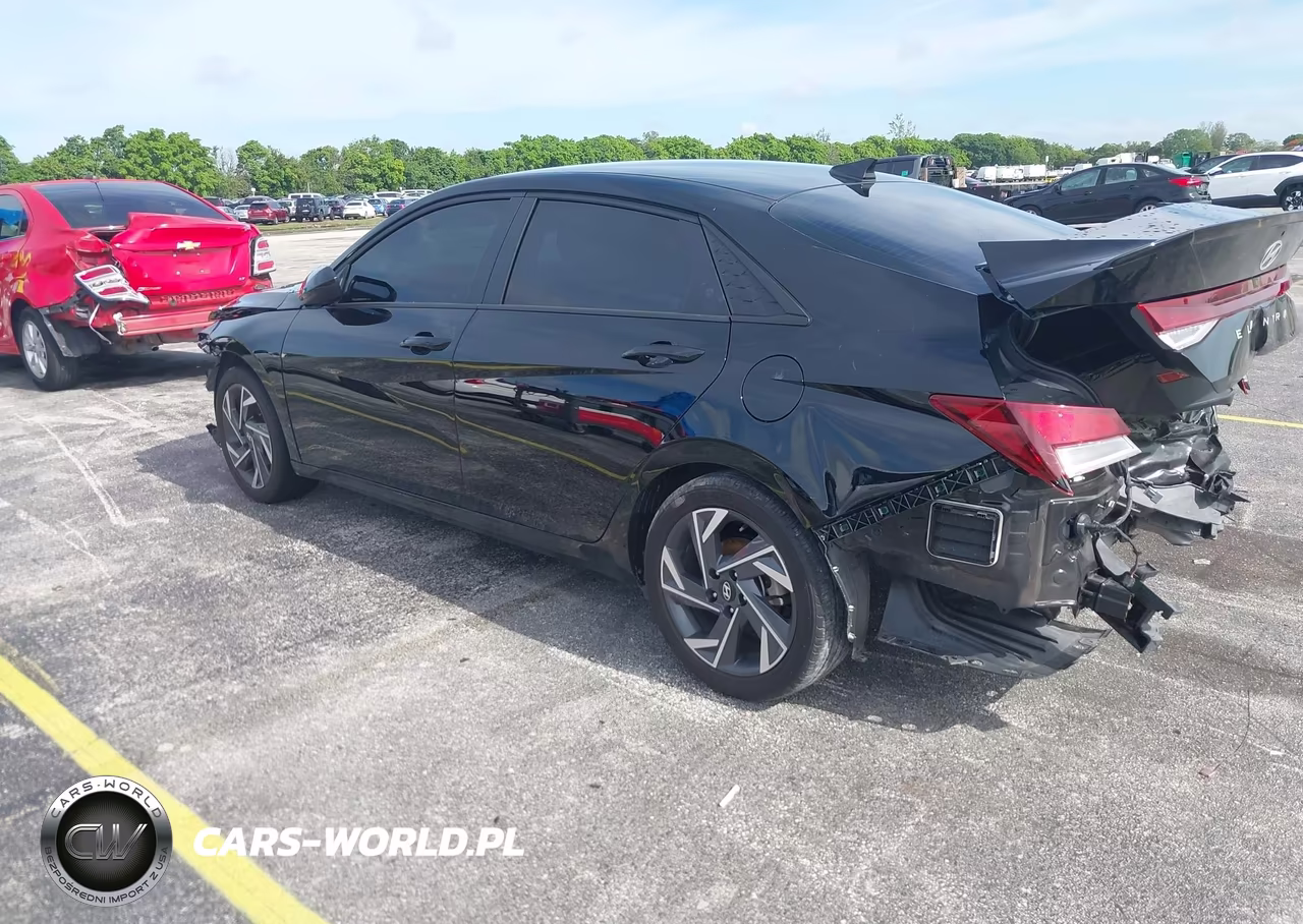 2025 Hyundai Elantra Sel Sport VIN:KMHLM4DG4SU910306 - 3