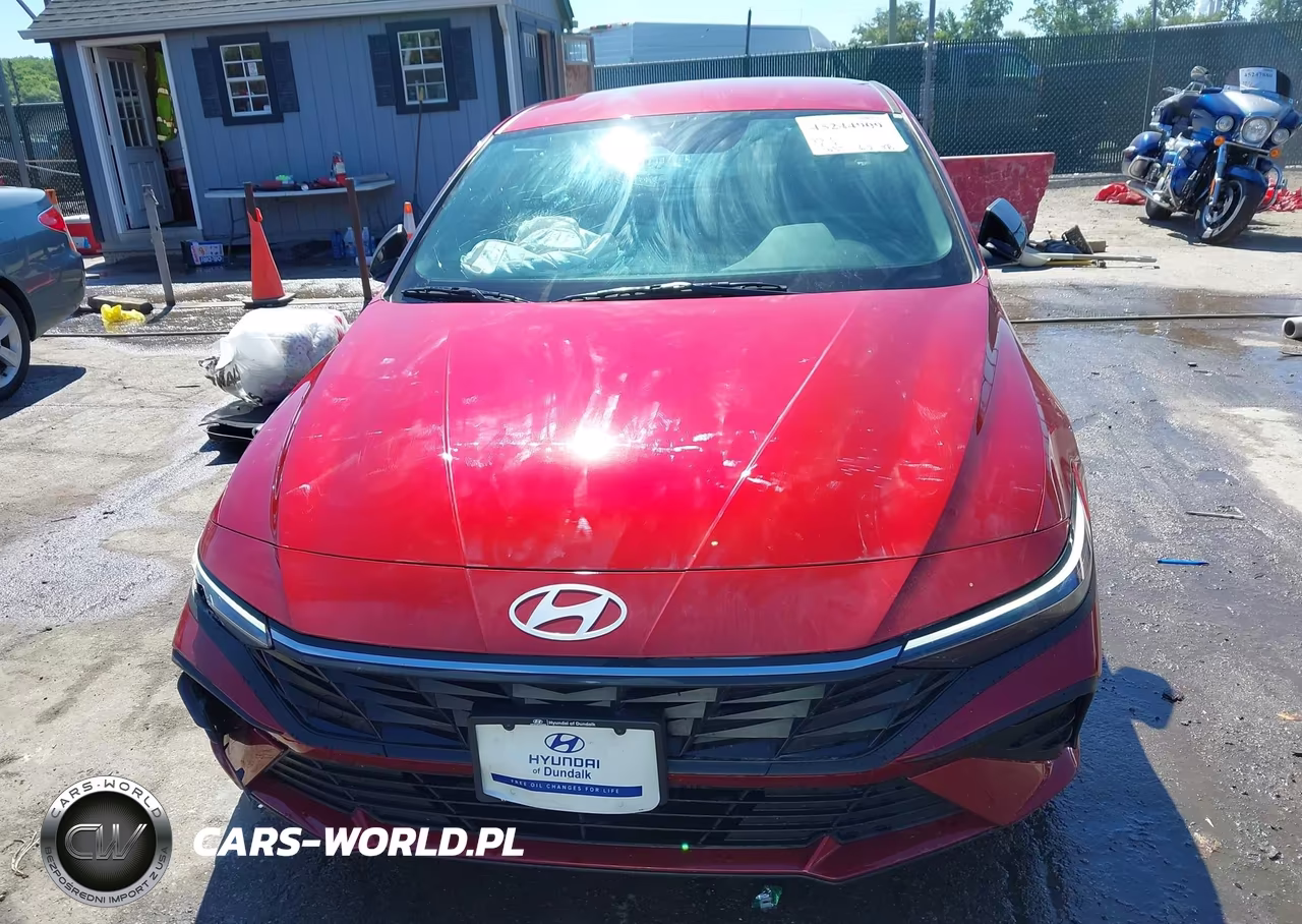 2025 Hyundai Elantra Sel Sport VIN:KMHLM4DG3SU056313 - 12