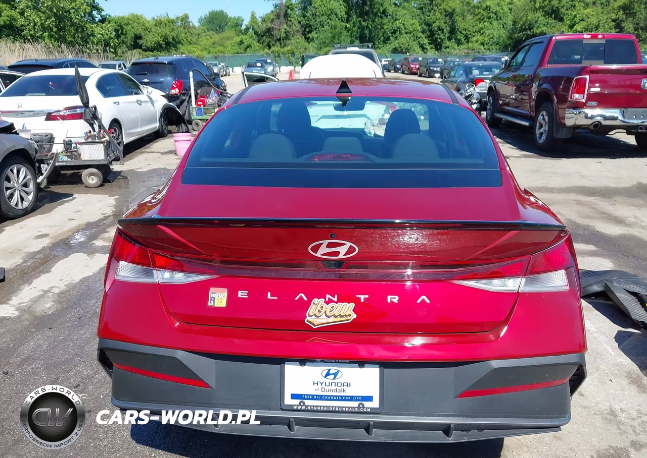 2025 Hyundai Elantra Sel Sport VIN:KMHLM4DG3SU056313 - 16