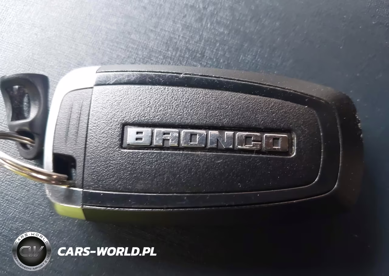2021 Ford Bronco Outer Banks VIN:1FMDE5BH3MLB08387 - 11