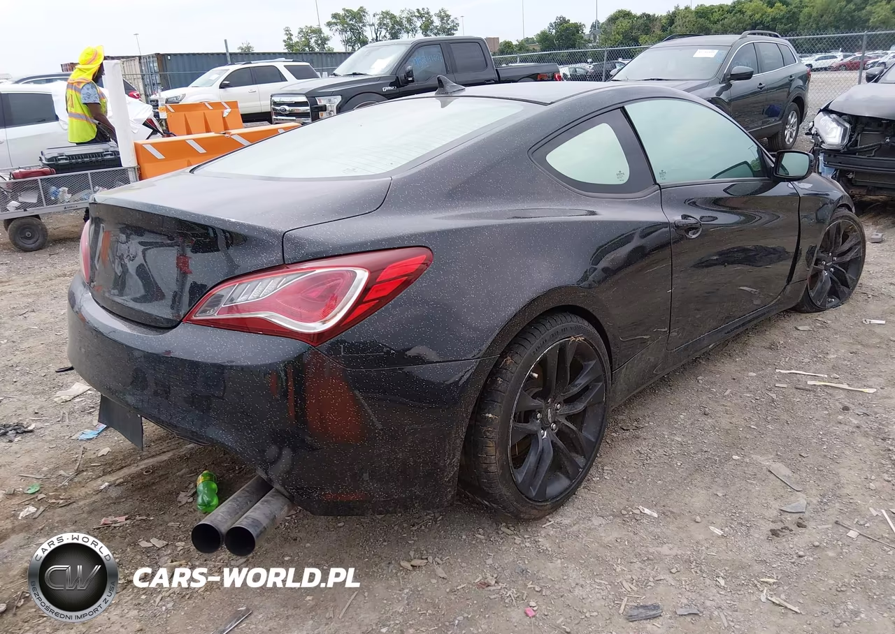 2011 Hyundai Genesis 2.0T R-Spec VIN:KMHHT6KD4BU054261 - 4