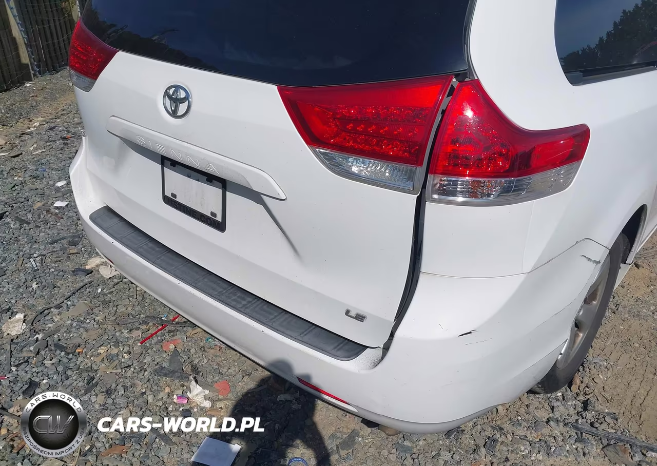 2011 Toyota Sienna Le V6 VIN:5TDKK3DCXBS110871 - 6