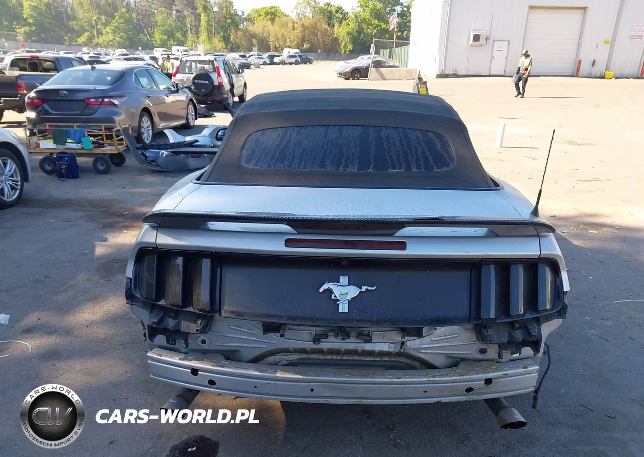2015 Ford Mustang V6 VIN:1FATP8EM6F5352486 - 17