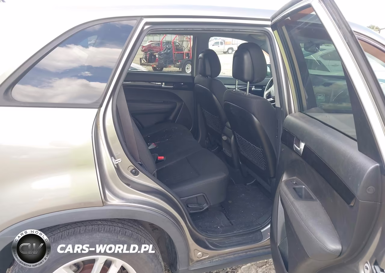 2014 Kia Sorento Lx VIN:5XYKT3A65EG548226 - 8