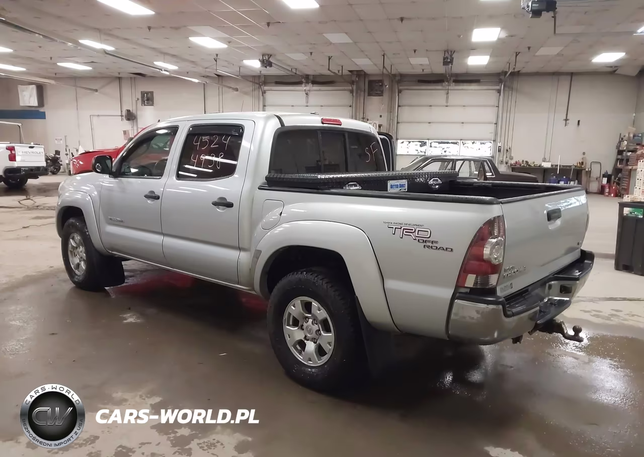 2011 Toyota Tacoma Base V6 VIN:5TFLU4EN0BX008509 - 3