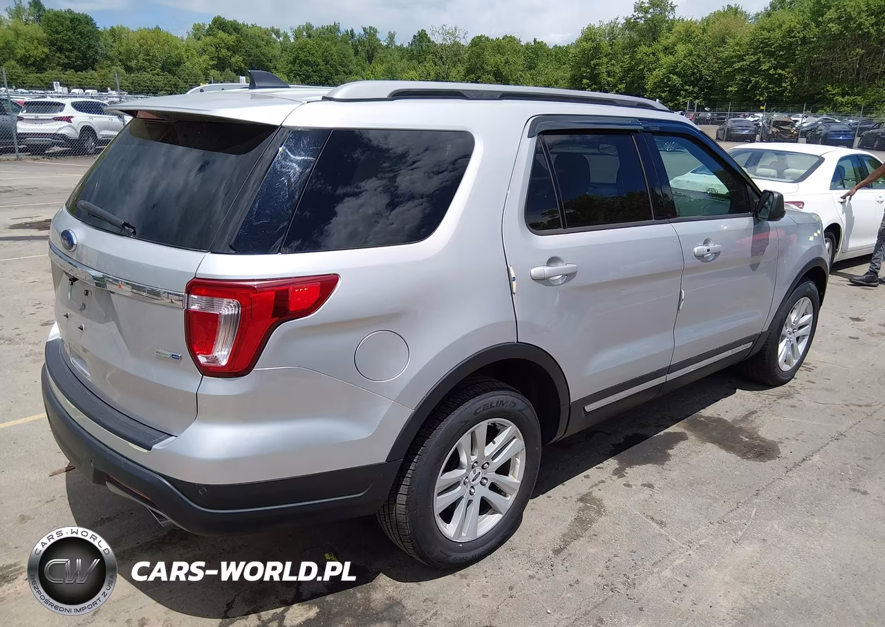 2018 Ford Explorer Xlt VIN:1FM5K8DH7JGB37083 - 4
