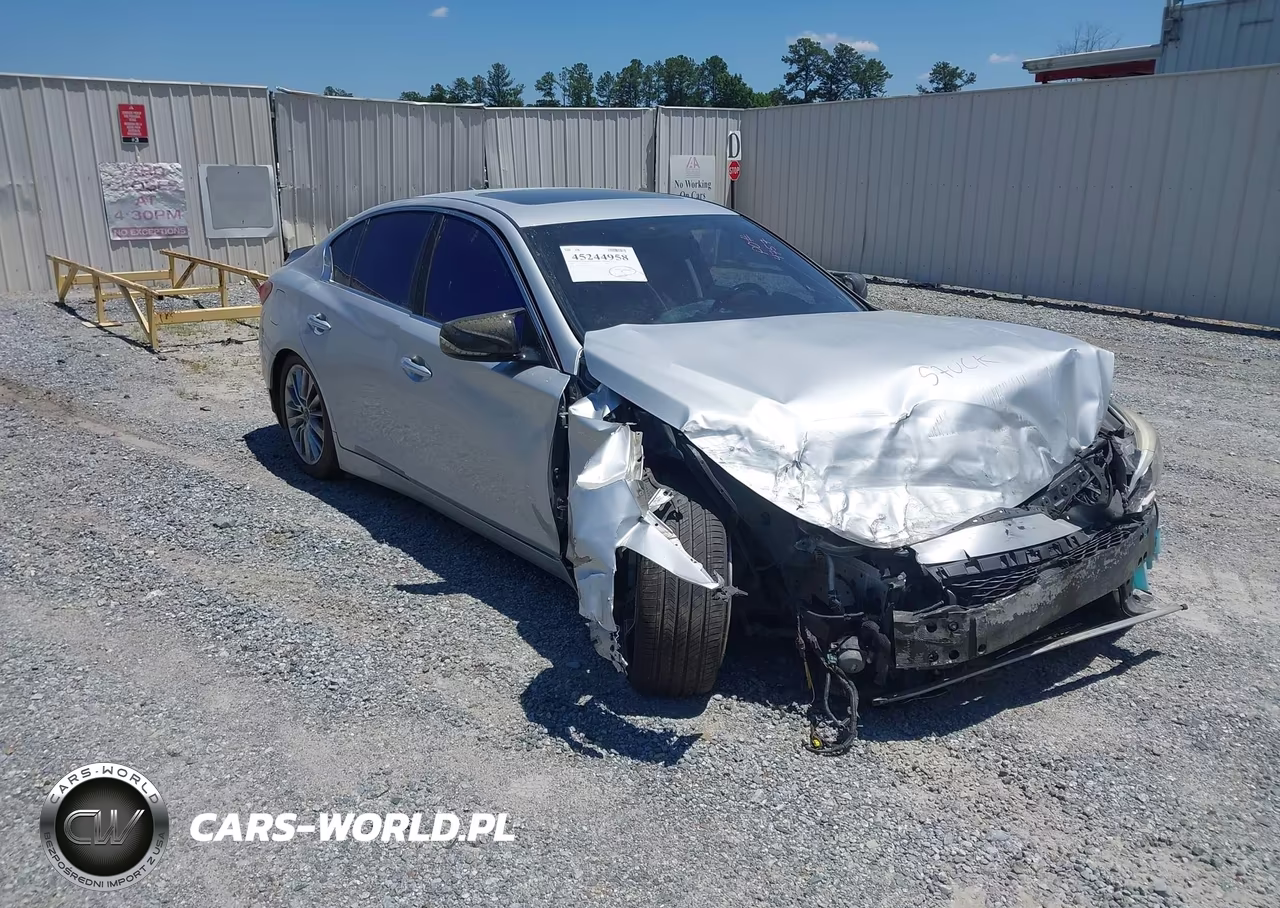 2018 Infiniti Q50 3.0T Luxe – zdjęcie 1 z 17