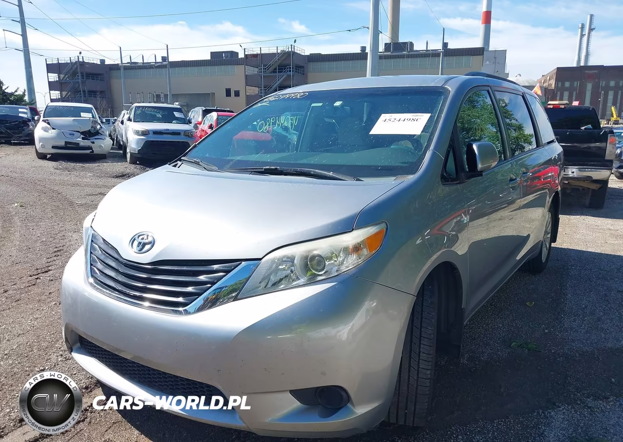 2013 Toyota Sienna Le 7 Passenger VIN:5TDJK3DC7DS055360 - 2