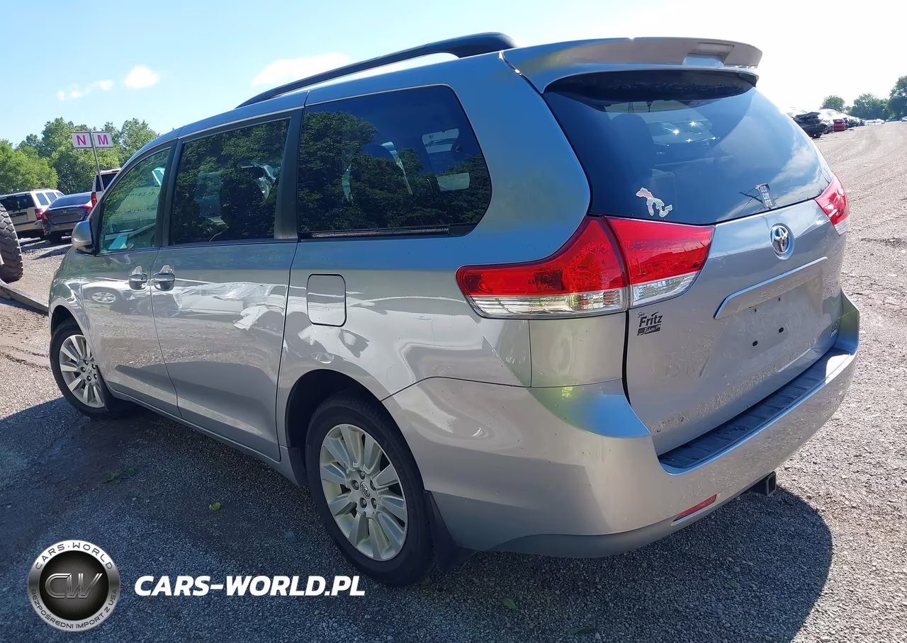 2013 Toyota Sienna Le 7 Passenger VIN:5TDJK3DC7DS055360 - 3