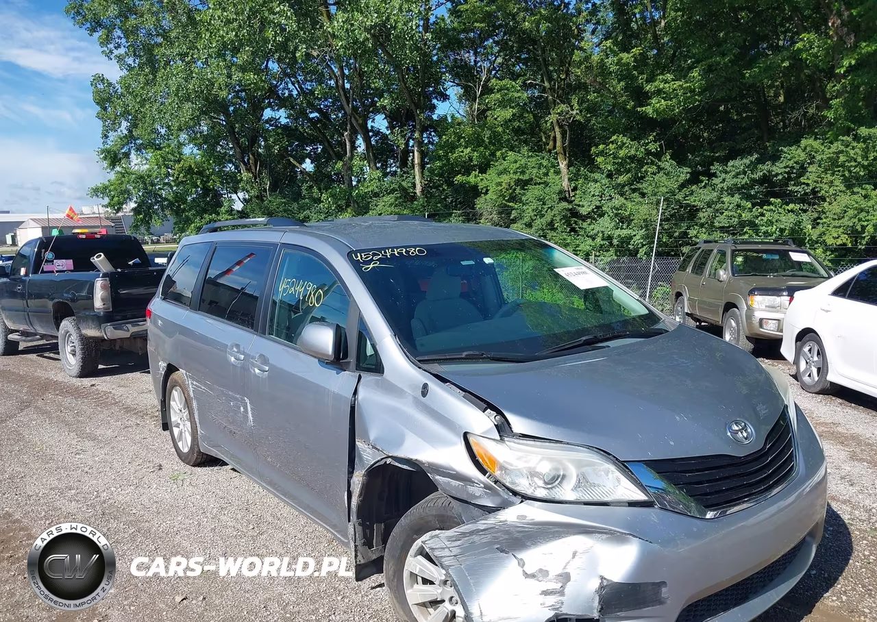 2013 Toyota Sienna Le 7 Passenger VIN:5TDJK3DC7DS055360 - 6