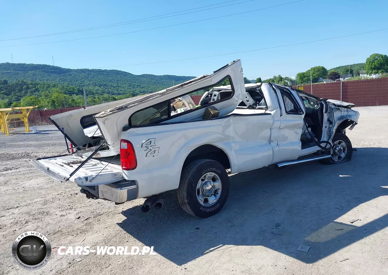 2012 Ford F-250 Xlt VIN:1FT7X2BT4CEA53014 - 4