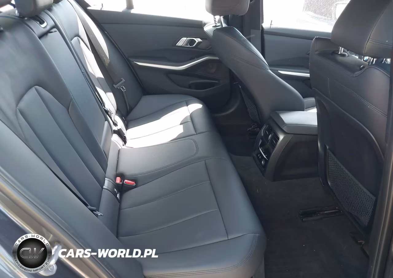 2019 BMW 330I xDrive VIN:WBA5R7C55KFH15545 - 8
