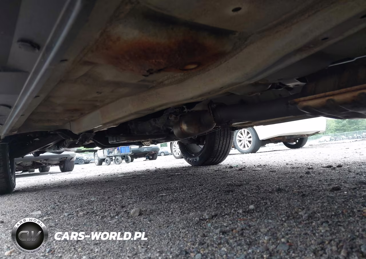 2010 Subaru Outback 2.5I Premium VIN:4S4BRBCC2A3345963 - 12