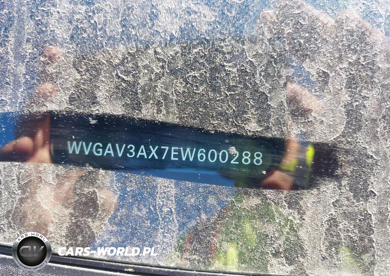 2014 Volkswagen Tiguan S VIN:WVGAV3AX7EW600288 - 12