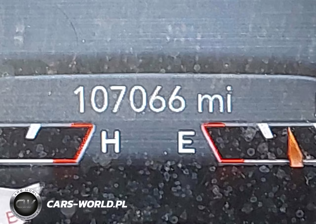 2019 Jeep Cherokee Overland 4X4 VIN:1C4PJMJN3KD309826 - 15