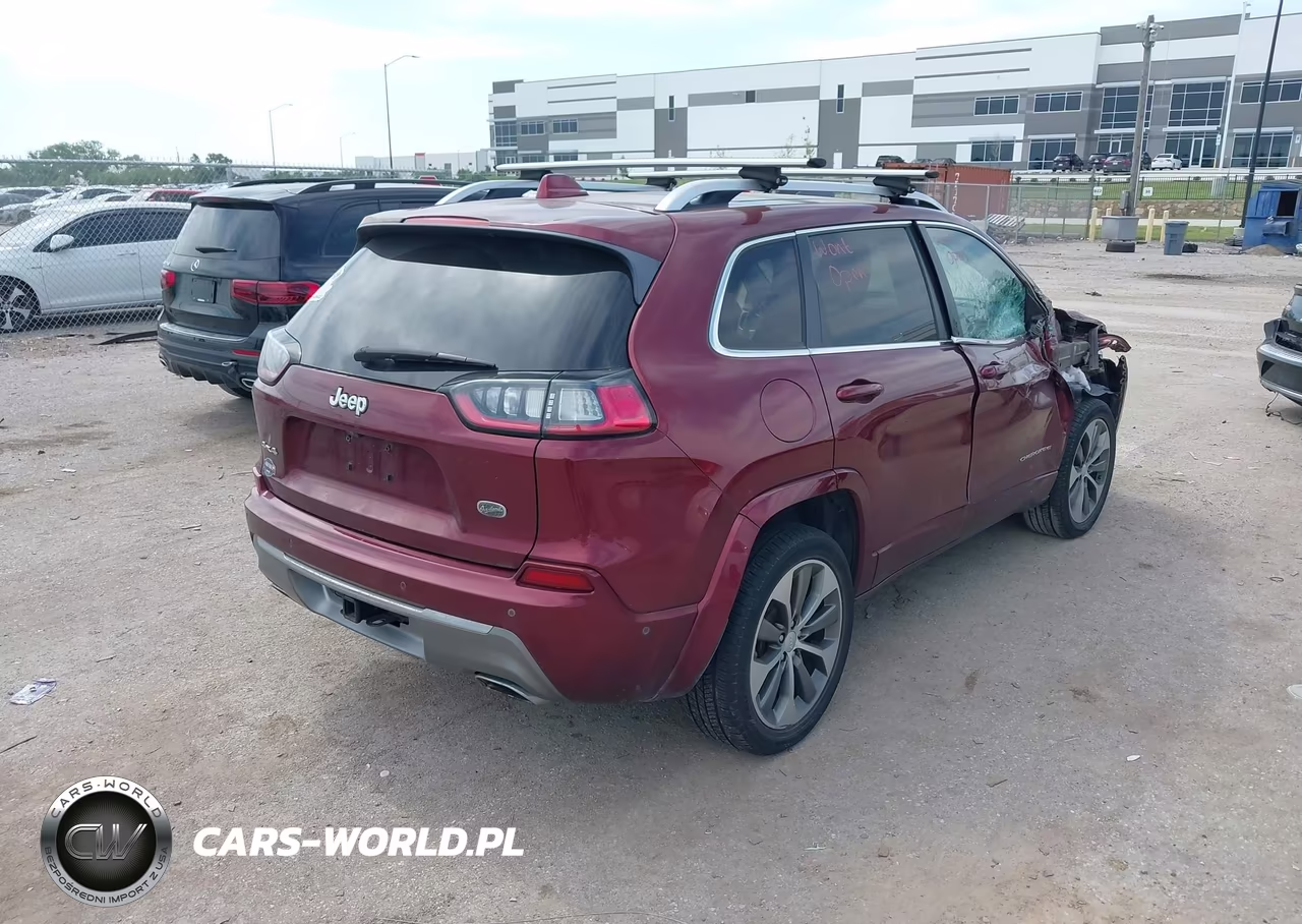 2019 Jeep Cherokee Overland 4X4 VIN:1C4PJMJN3KD309826 - 4