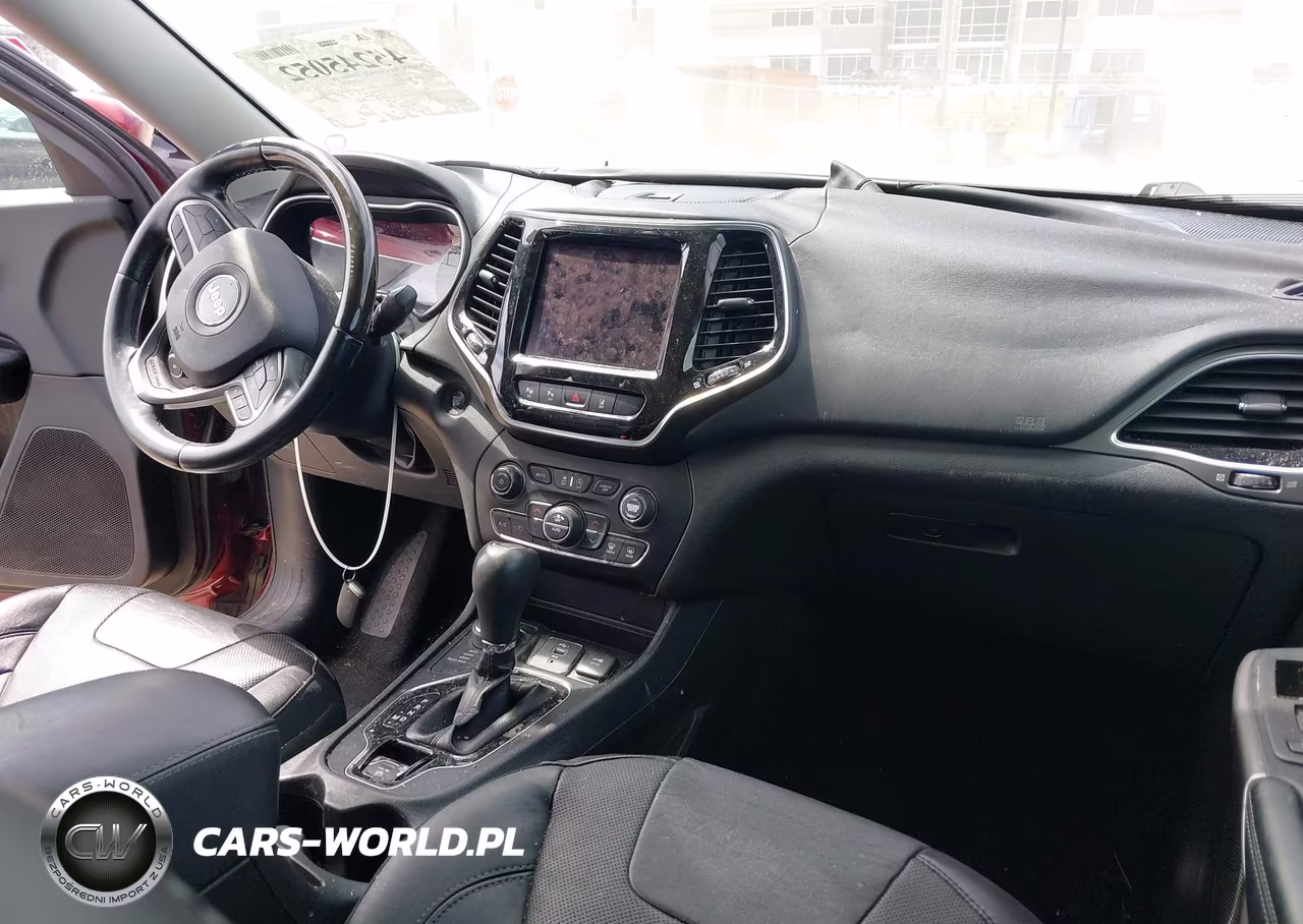 2019 Jeep Cherokee Overland 4X4 VIN:1C4PJMJN3KD309826 - 5