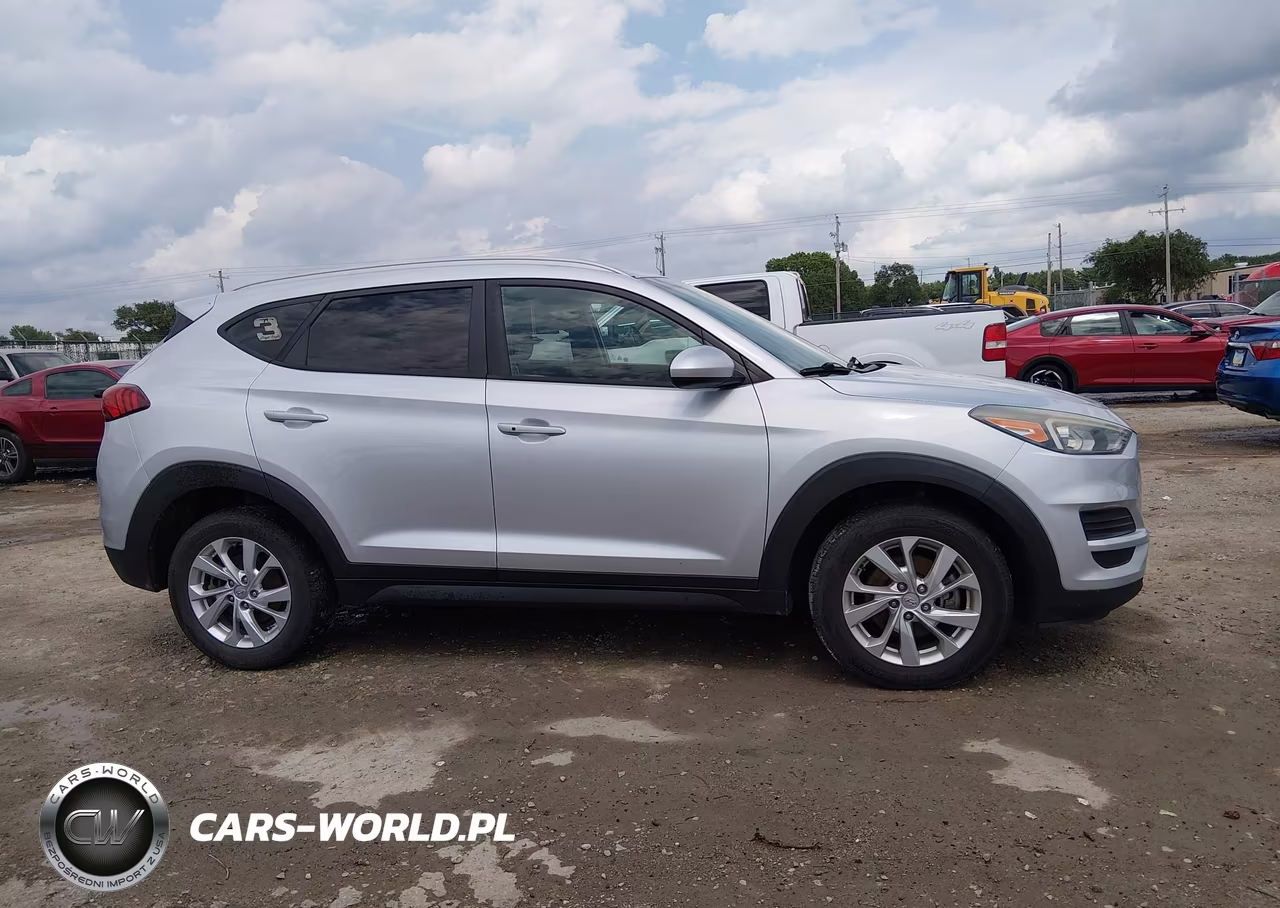 2019 Hyundai Tucson Value VIN:KM8J33A47KU927017 - 13