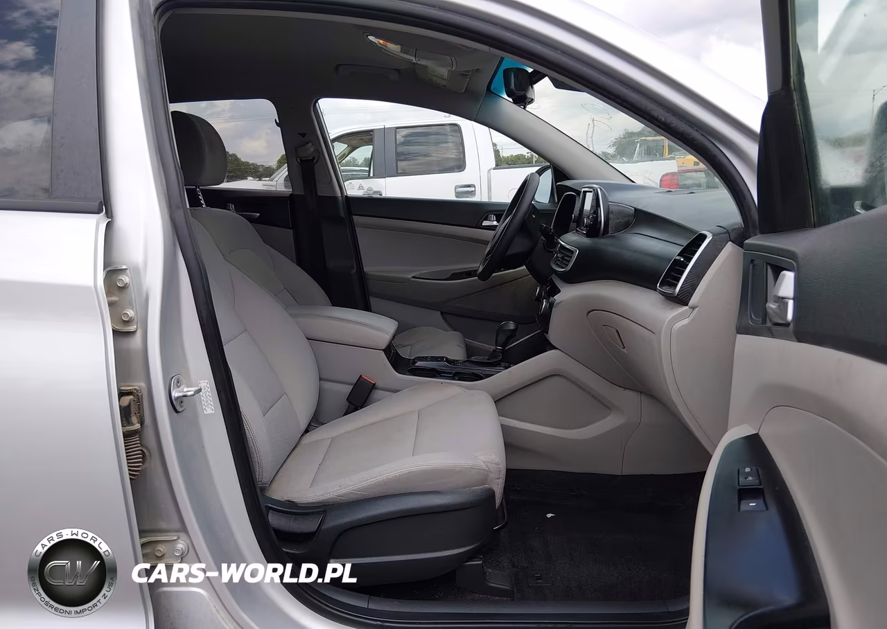 2019 Hyundai Tucson Value VIN:KM8J33A47KU927017 - 5