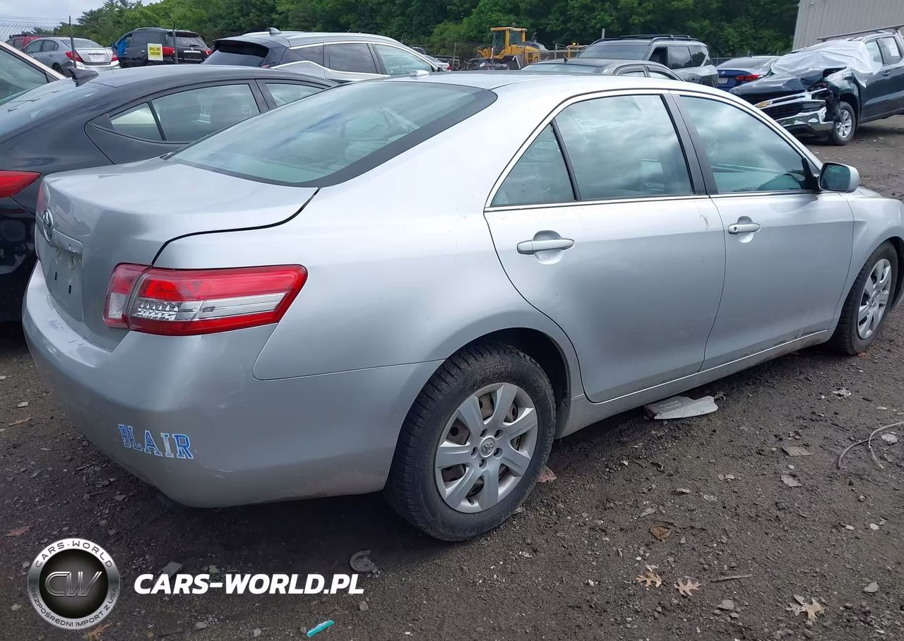2011 Toyota Camry VIN:4T4BF3EK9BR198142 - 4