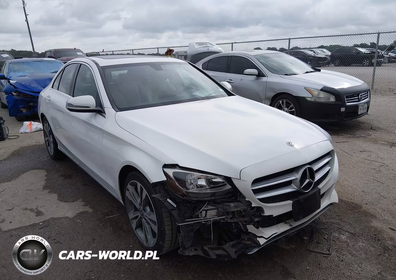 2018 Mercedes-Benz C 300 – zdjęcie 1 z 16