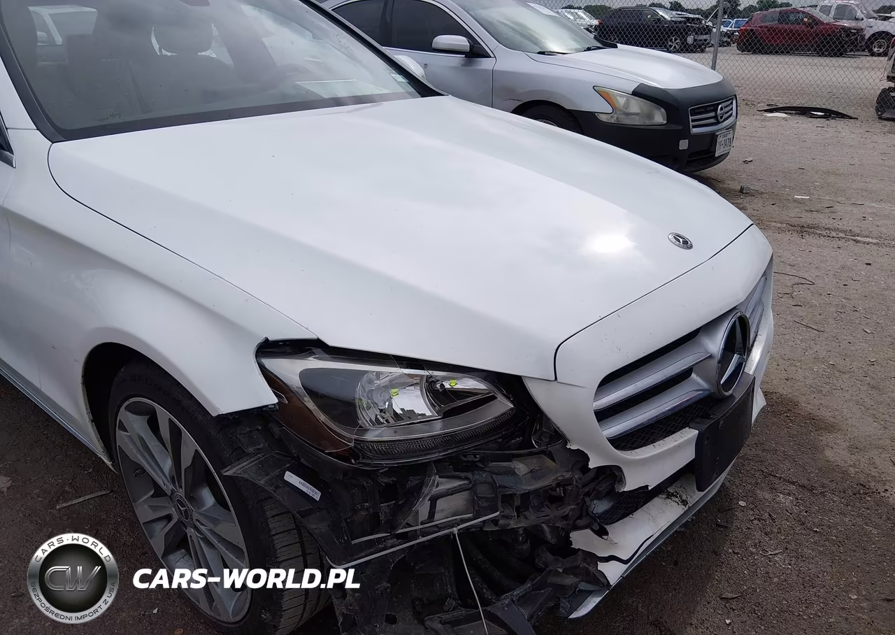 2018 Mercedes-Benz C 300 VIN:55SWF4JB7JU241054 - 6