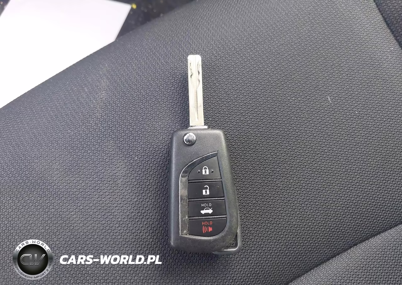 2022 Toyota Corolla Le VIN:JTDEPMAE0N3012576 - 11