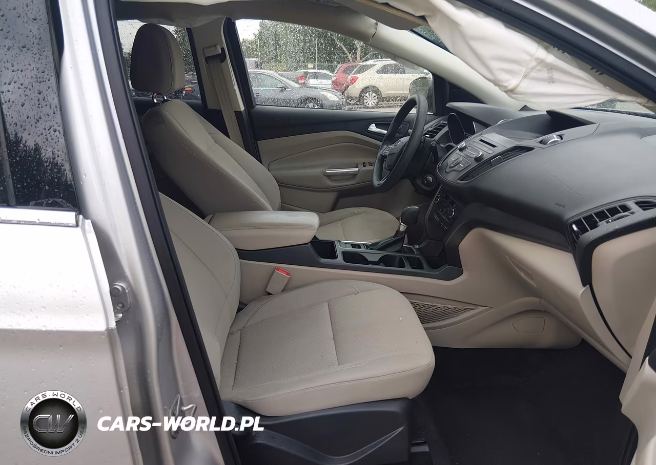 2017 Ford Escape Se VIN:1FMCU0GD5HUB36957 - 5