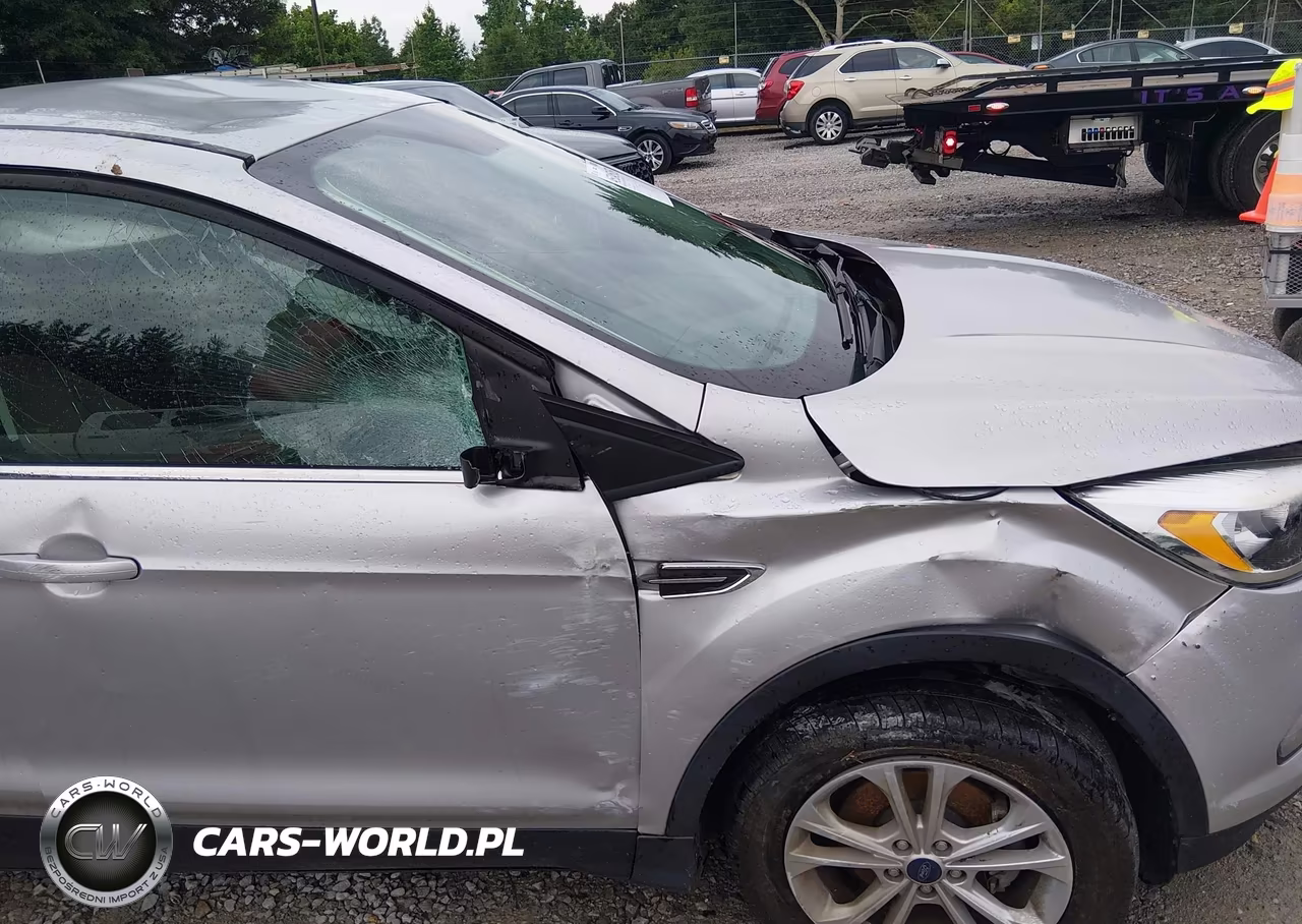 2017 Ford Escape Se VIN:1FMCU0GD5HUB36957 - 6