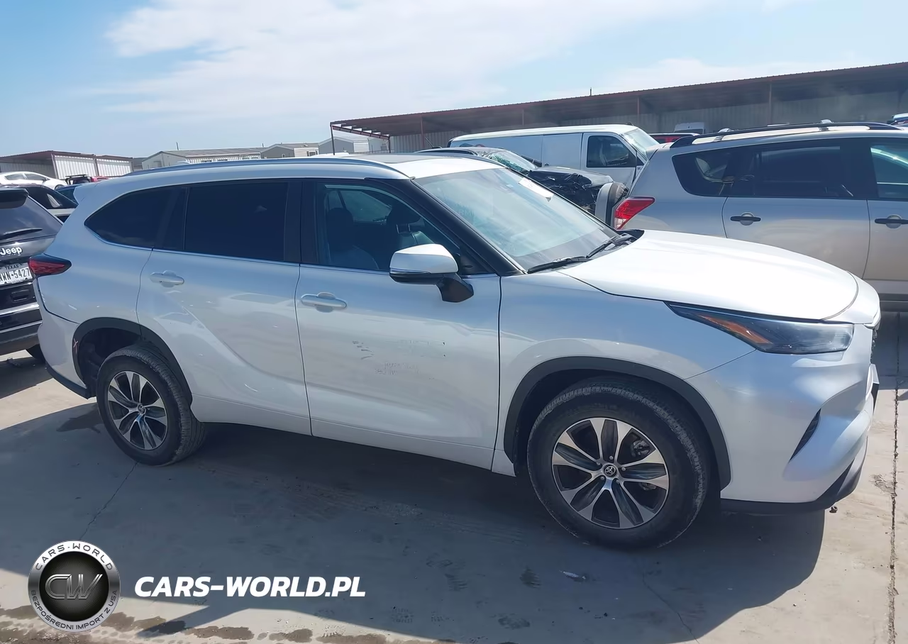 2023 Toyota Highlander Xle VIN:5TDKDRAHXPS007745 - 12