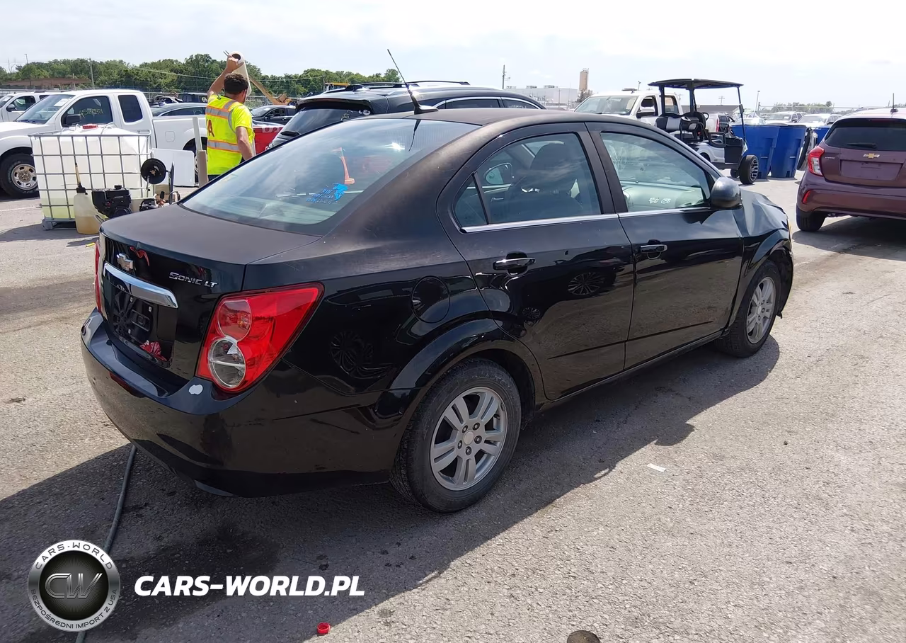2014 Chevrolet Sonic Lt Auto VIN:1G1JC5SHXE4146037 - 4