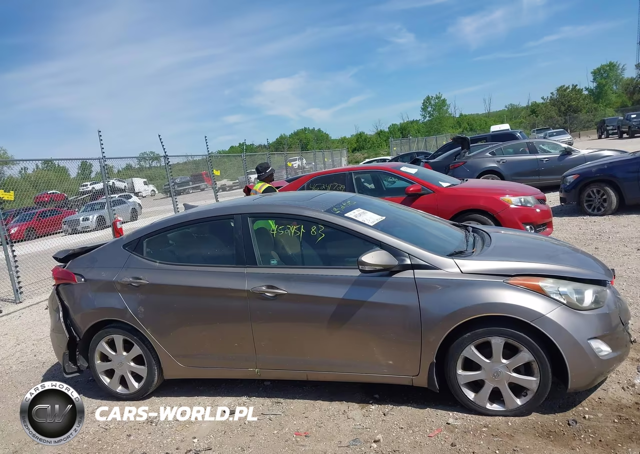 2013 Hyundai Elantra Limited VIN:5NPDH4AE5DH180600 - 13
