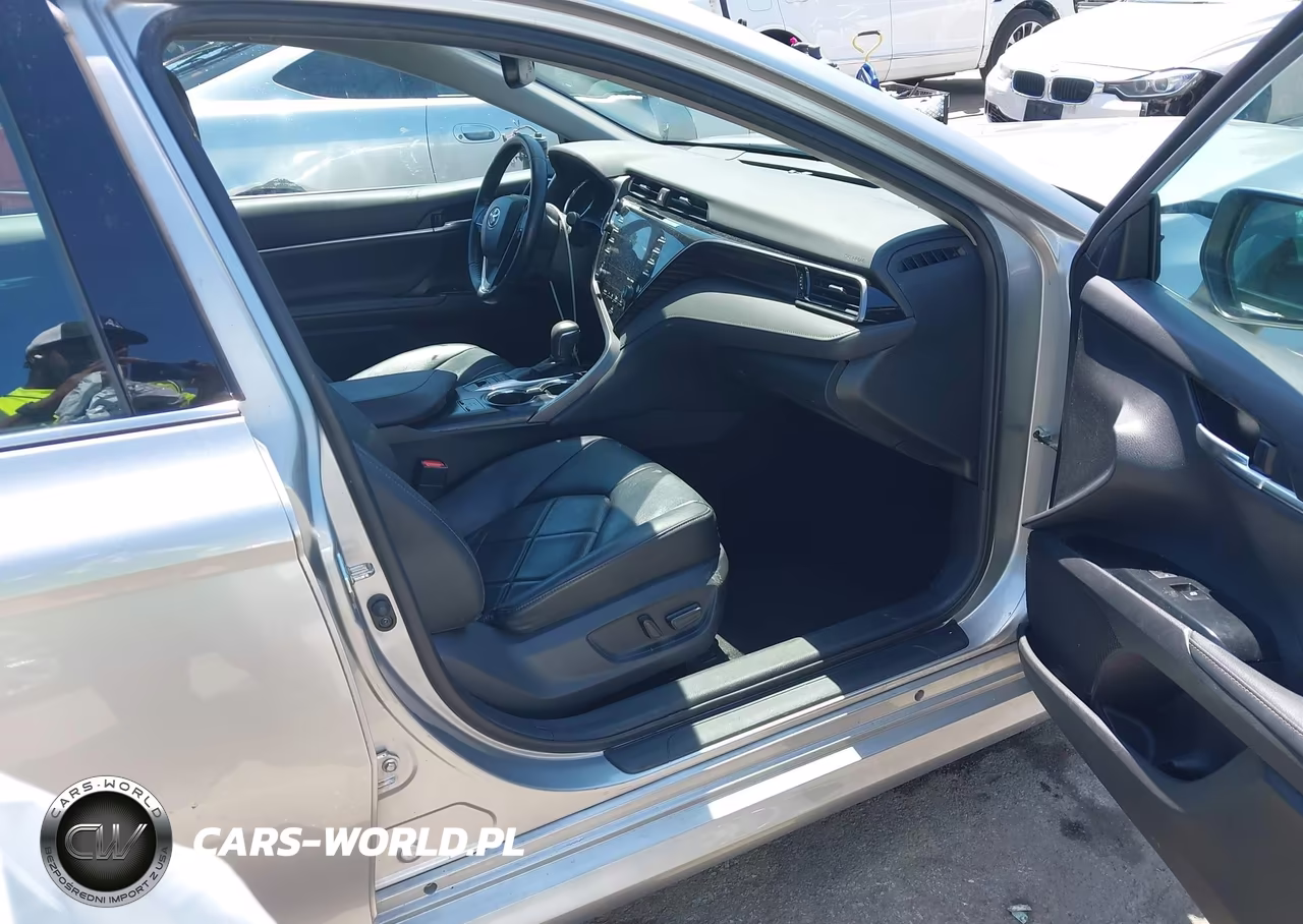 2019 Toyota Camry Xle VIN:4T1B11HK0KU784253 - 5
