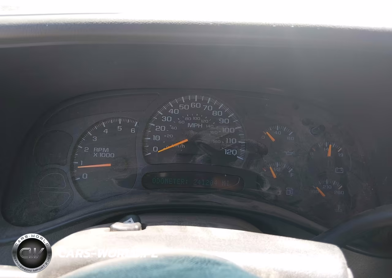 2005 Chevrolet Tahoe Ls VIN:1GNEC13T75R221209 - 7