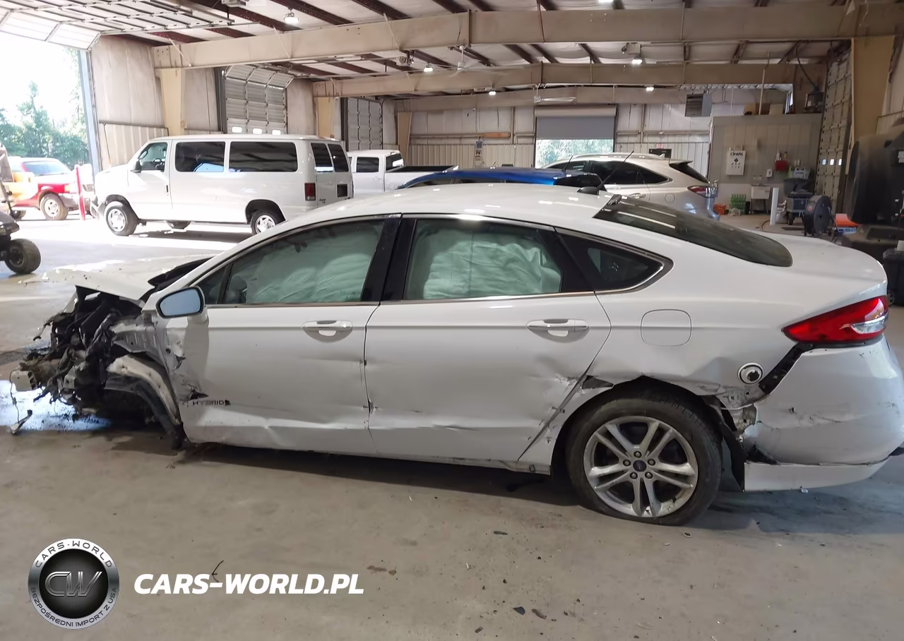 2018 Ford Fusion Hybrid Se VIN:3FA6P0LUXJR178476 - 15