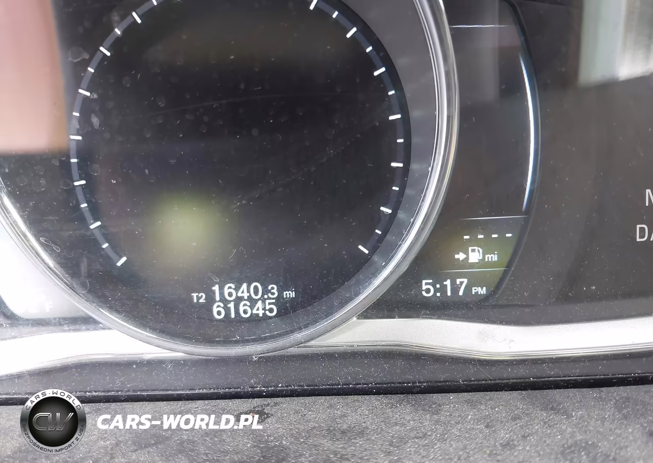 2016 Volvo V60 T5 Drive-E Premier VIN:YV140MEK5G1307228 - 15