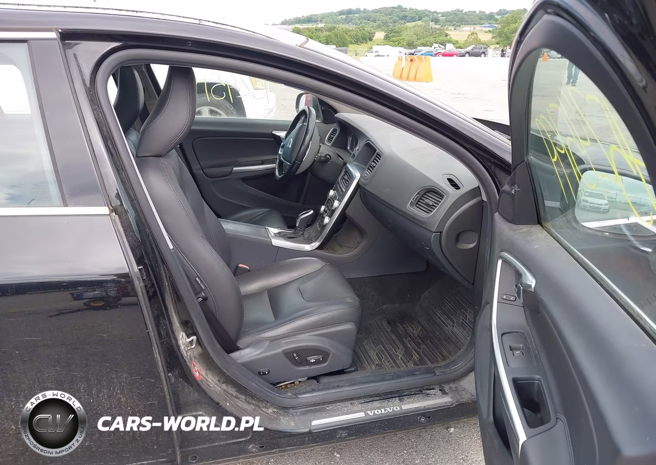 2016 Volvo V60 T5 Drive-E Premier VIN:YV140MEK5G1307228 - 5