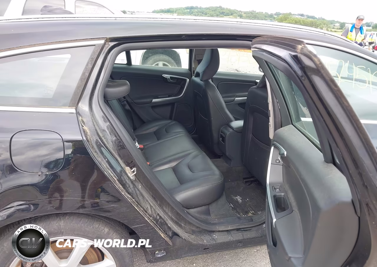 2016 Volvo V60 T5 Drive-E Premier VIN:YV140MEK5G1307228 - 8