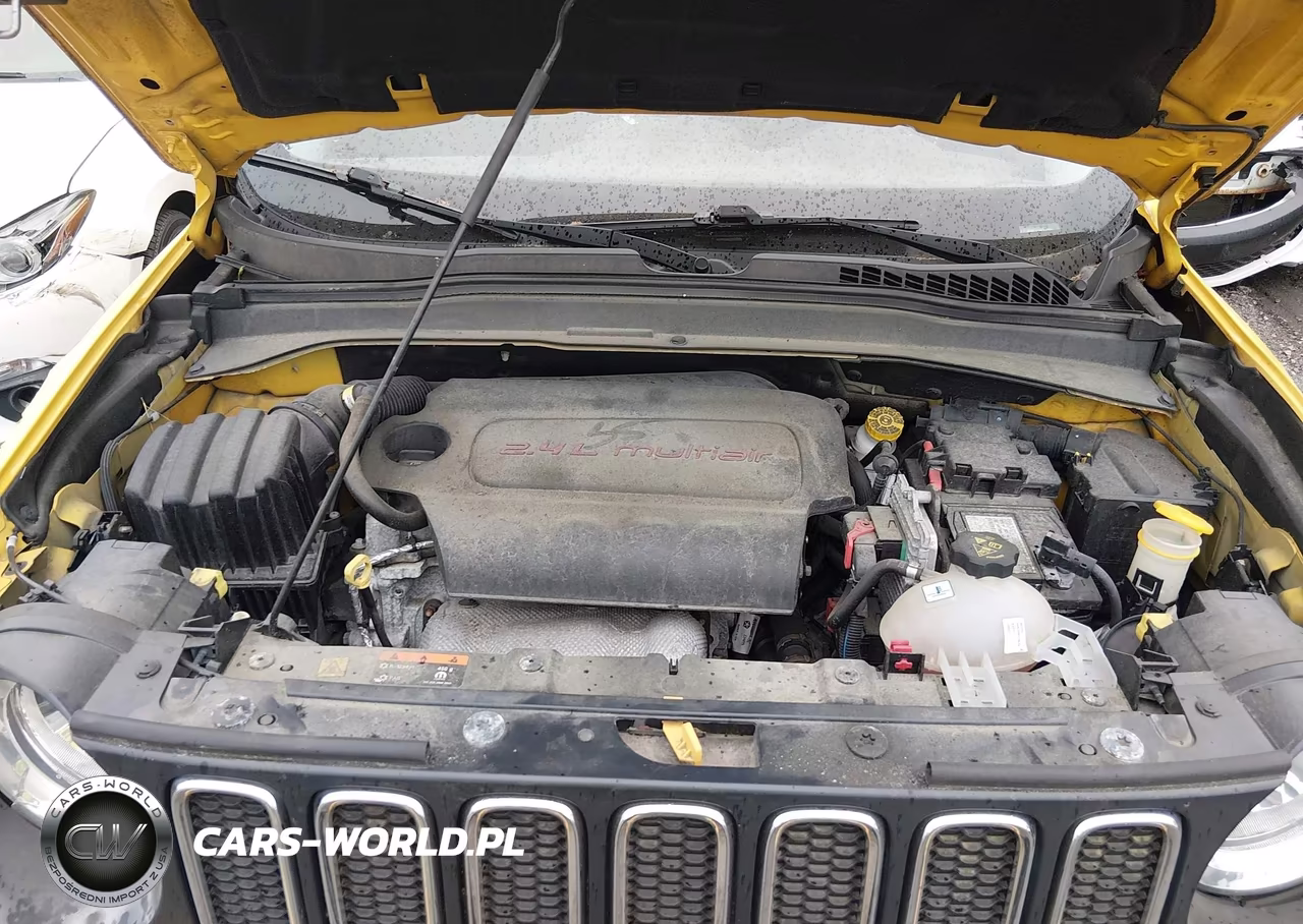 2017 Jeep Renegade Latitude 4X4 VIN:ZACCJBBB0HPG06392 - 10