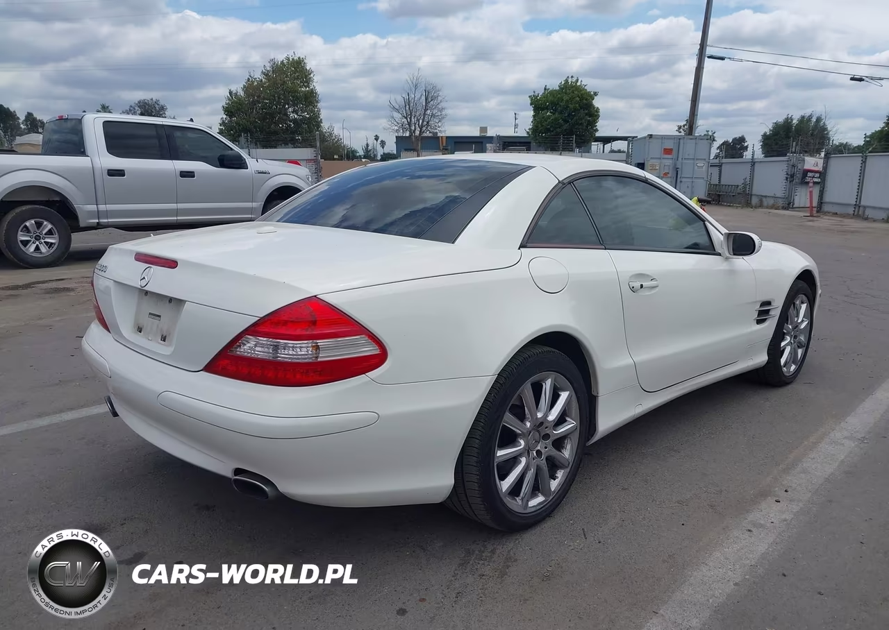 2007 Mercedes-Benz Sl 550 VIN:WDBSK71F77F119197 - 4