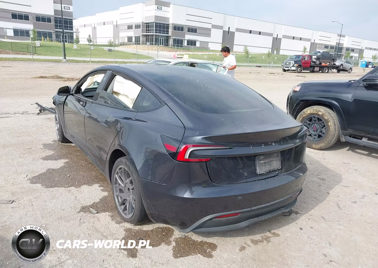 2025 Tesla Model 3 Long Range Rear-Wheel Drive VIN:5YJ3E1EA2SF911828 - 3