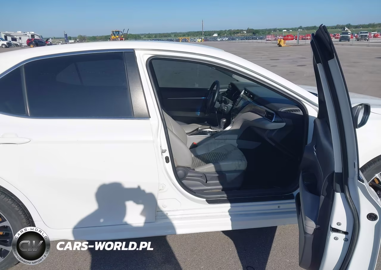 2018 Toyota Camry Se VIN:JTNB11HK6J3010237 - 5