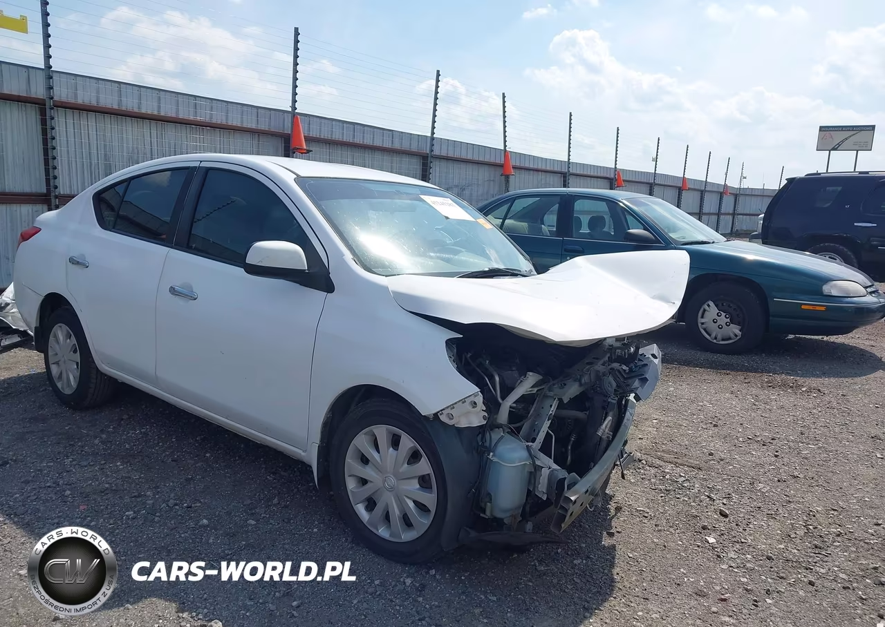 2012 Nissan Versa 1.6 Sv – zdjęcie 1 z 13