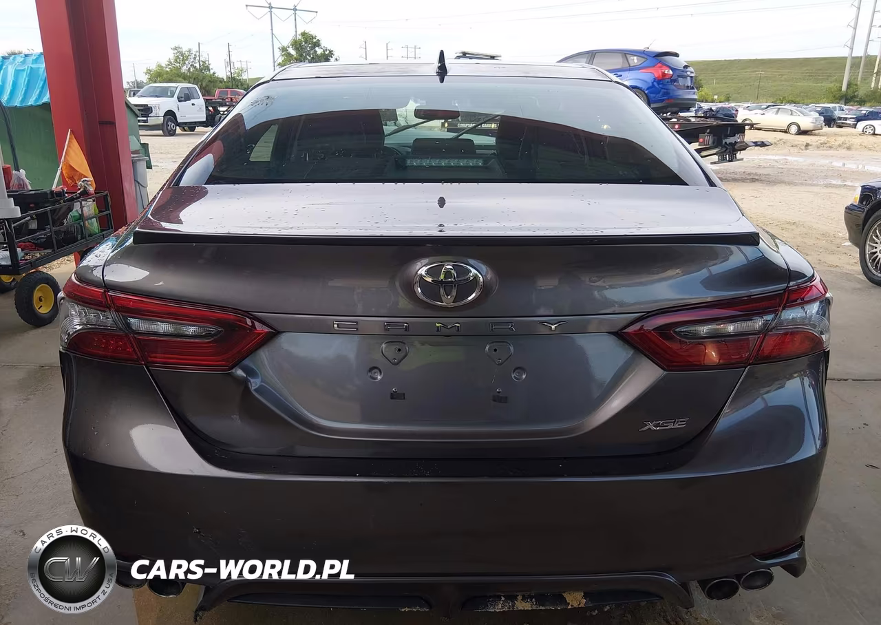 2022 Toyota Camry Xse VIN:4T1K61AK8NU026483 - 16
