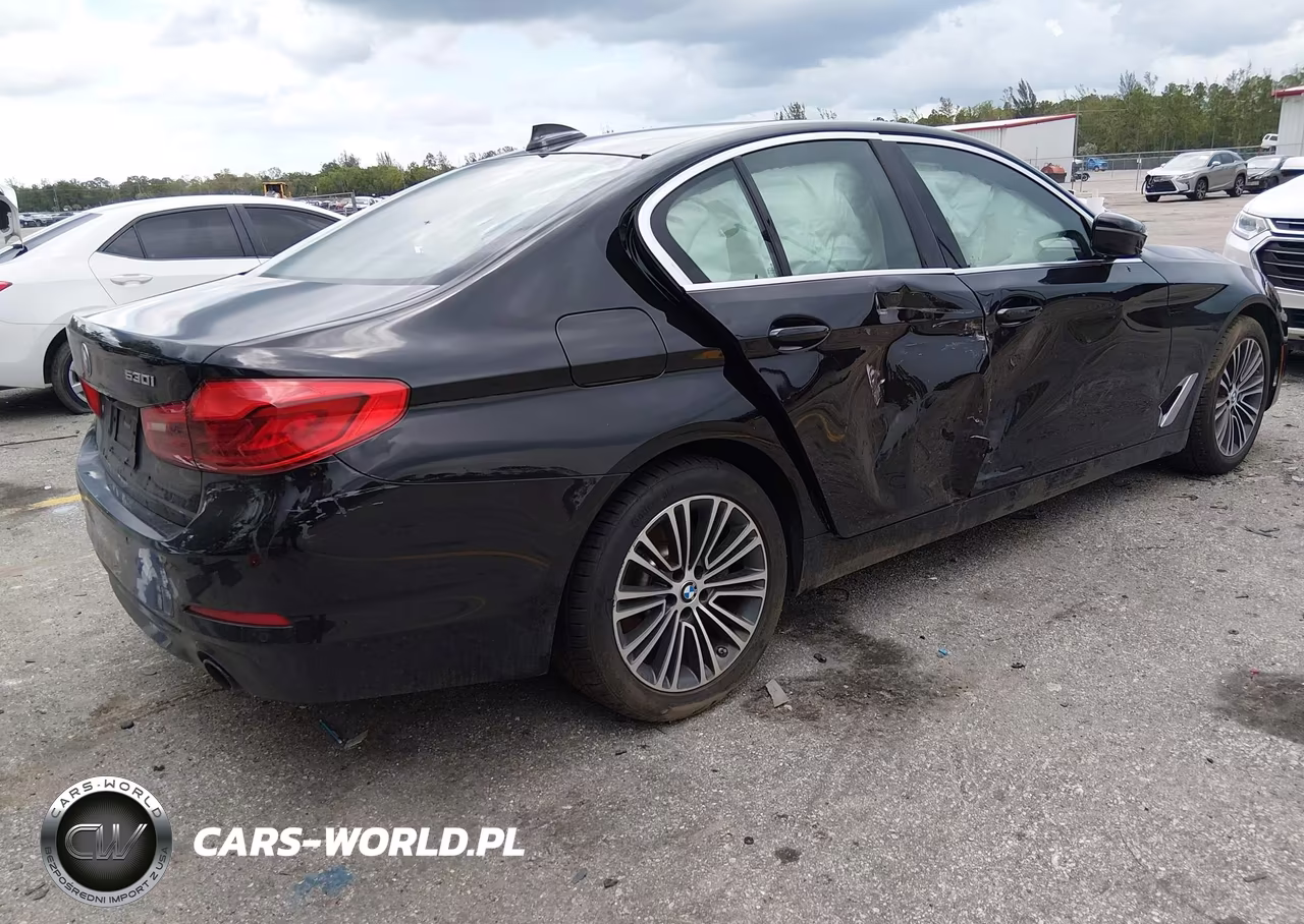 2019 BMW 530 I VIN:WBAJA5C57KWW13753 - 4