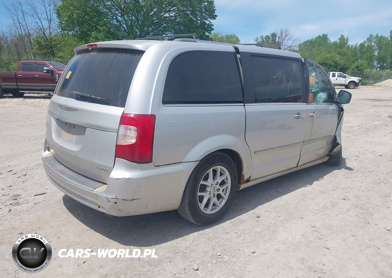 2011 Chrysler Town & Country Limited VIN:2A4RR6DG0BR781435 - 4