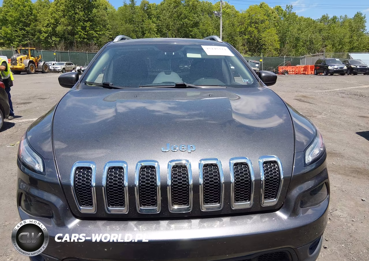 2017 Jeep Cherokee Latitude 4X4 VIN:1C4PJMCB3HW632886 - 12