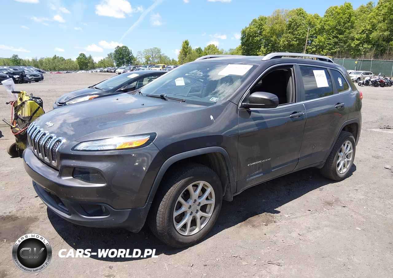 2017 Jeep Cherokee Latitude 4X4 VIN:1C4PJMCB3HW632886 - 2