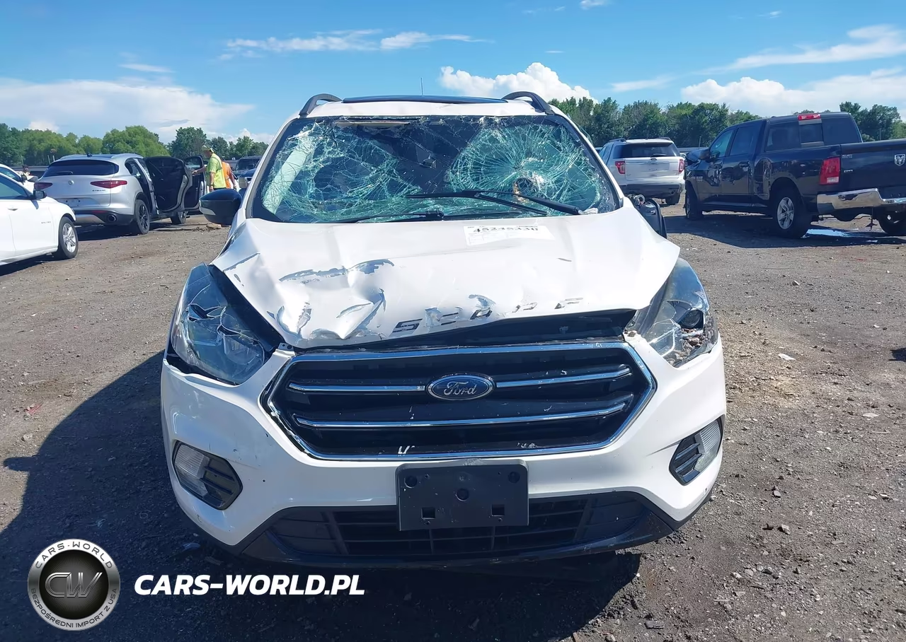2018 Ford Escape Titanium VIN:1FMCU9J90JUB89533 - 11