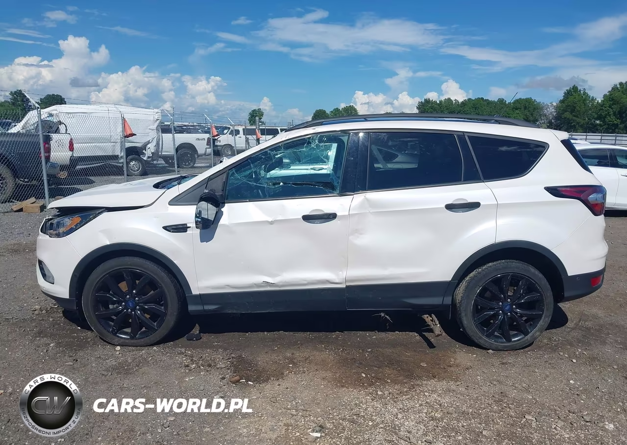 2018 Ford Escape Titanium VIN:1FMCU9J90JUB89533 - 13